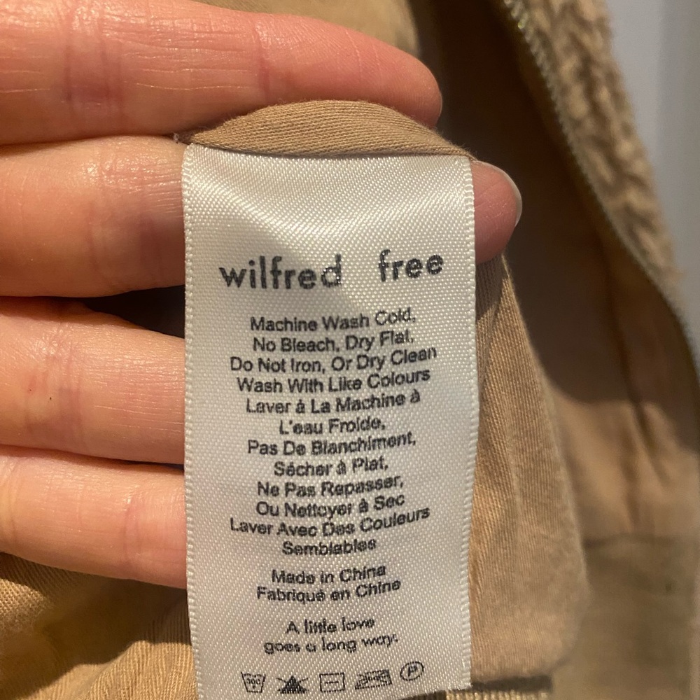 Aritzia Teddy Jacket (Sherpa jacket) - Picture 10 of 12